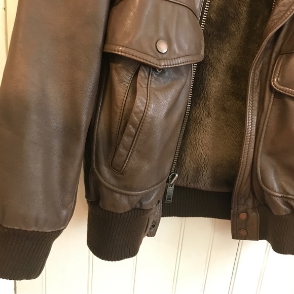 Berman’s vintage brown leather jacket - Picture 3 of 16